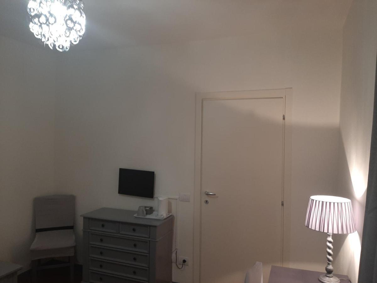 B&B Principe Calaf 3 Lucca Exteriér fotografie