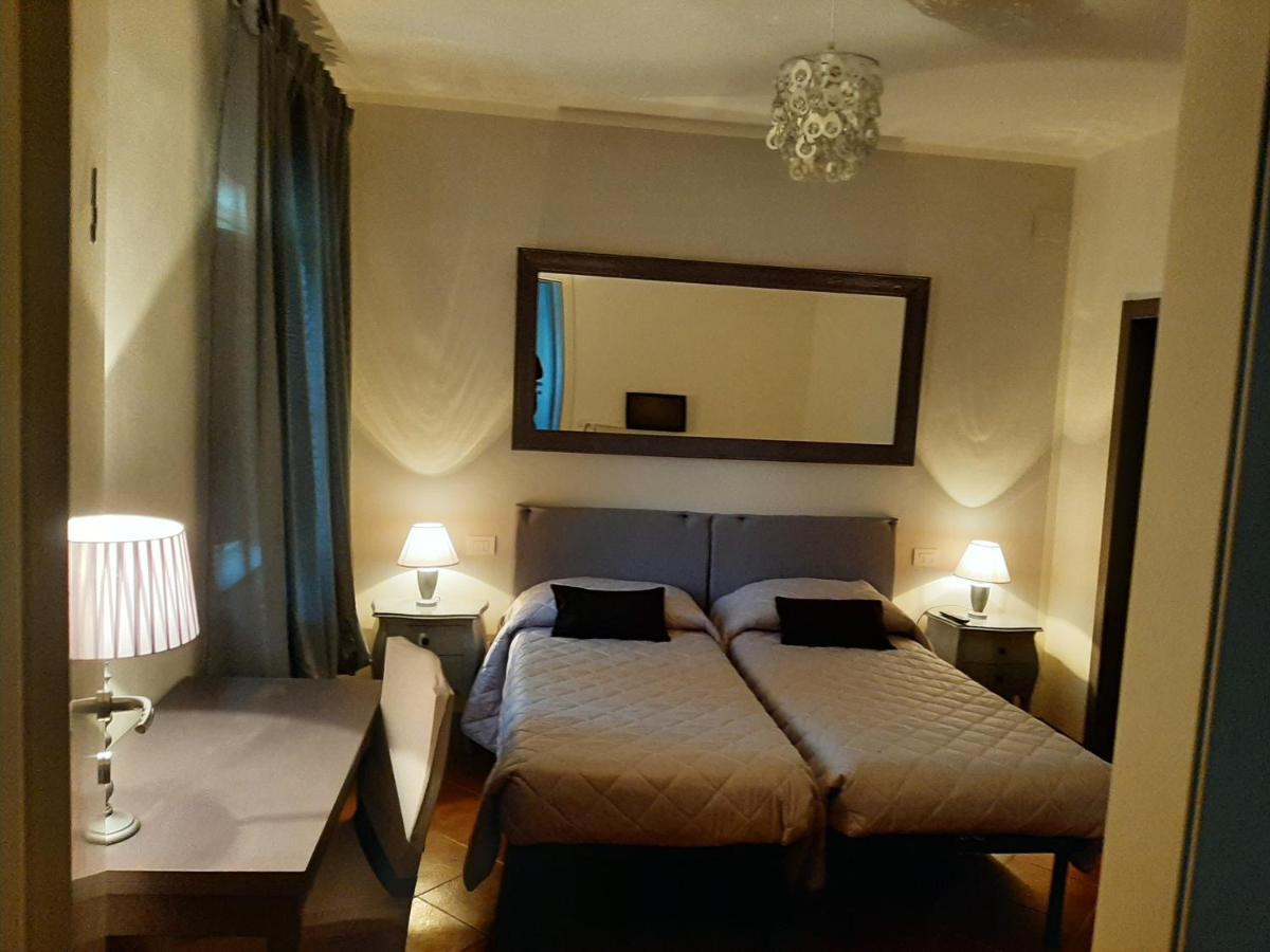 B&B Principe Calaf 3 Lucca Exteriér fotografie